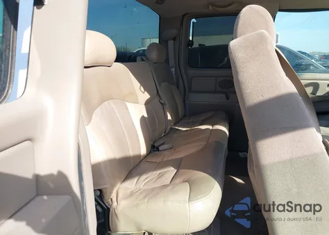 2006 GMC Sierra 1500 Sl z USA, uszkodzony, nr VIN 2GTEC19V961107899